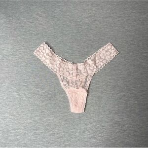 Victoria's Secret 2020 Holiday Limited Edition Lace Thong Panty - One Size